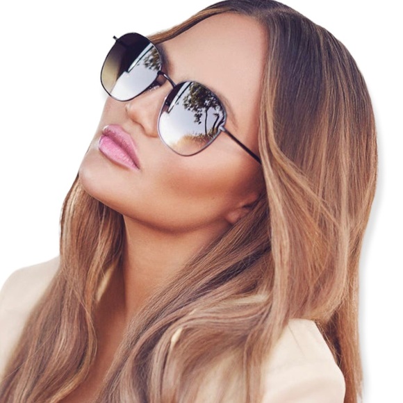 QUAY Jezabell Sunglasses Black Frame Black Gradient Lenses Round Unisex - Picture 4 of 10